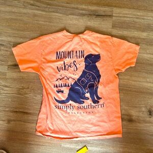 Simply southern shirt! Gently used no marks.